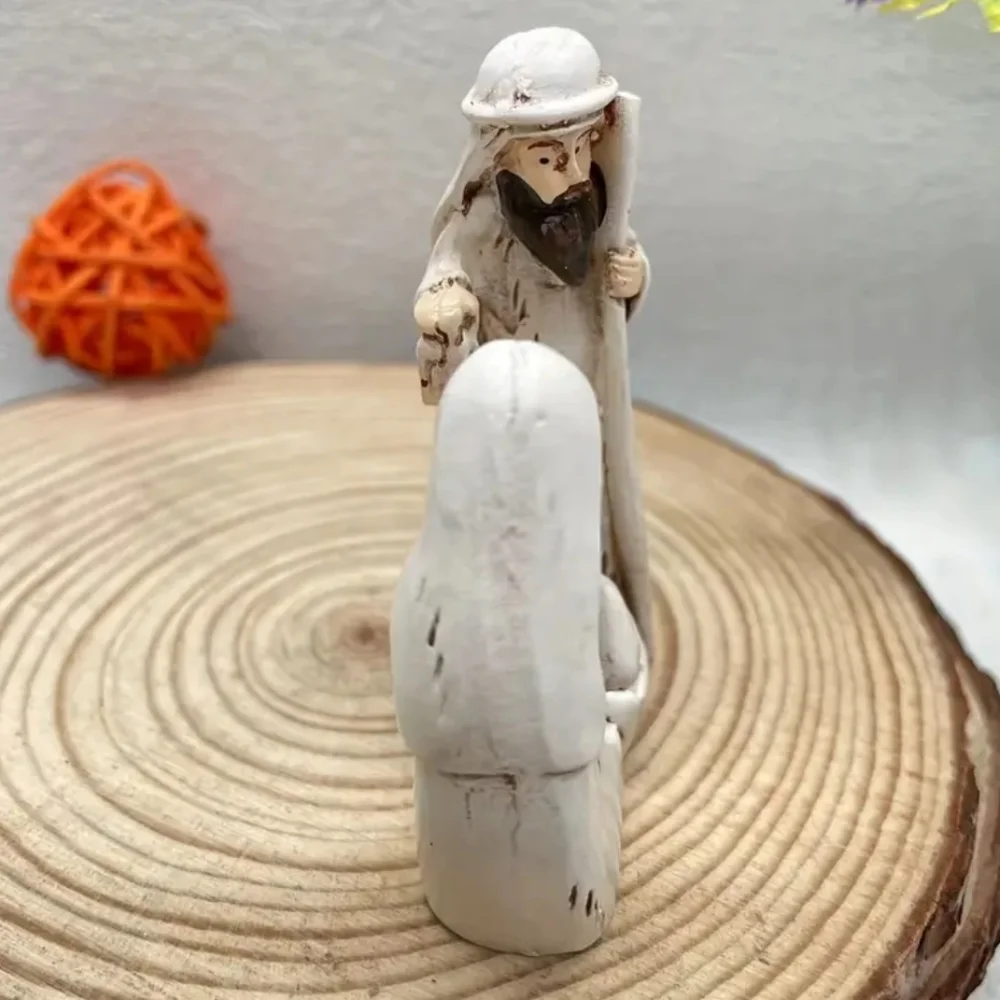 NEW! Holy Family Resin Figurine - Picture 5 of 10